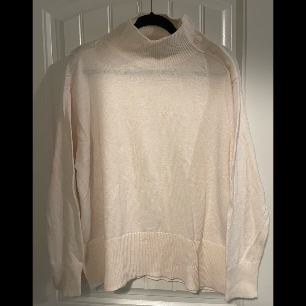 Banana Republic Women’s Turtleneck Sweater Size Medium M CREAM Ivory Knit Cotton